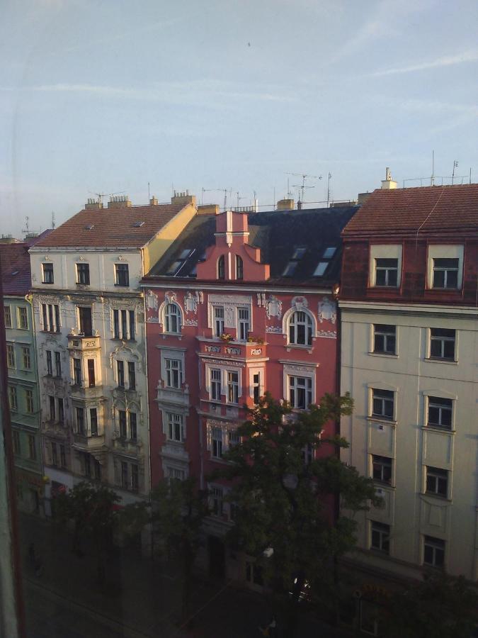 Hotel Praha Club Bed & Breakfast Bagian luar foto