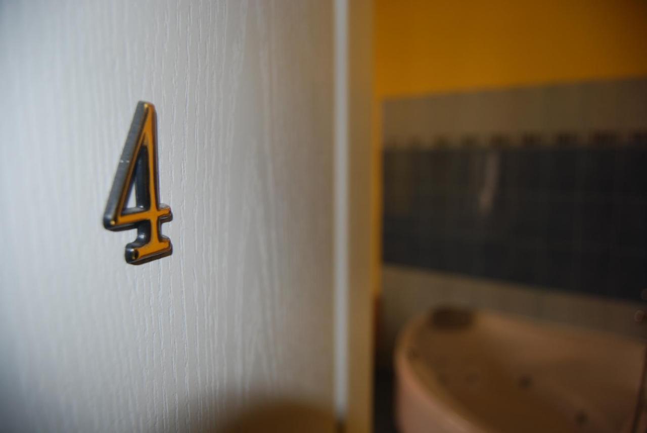 Hotel Praha Club Bed & Breakfast Bagian luar foto