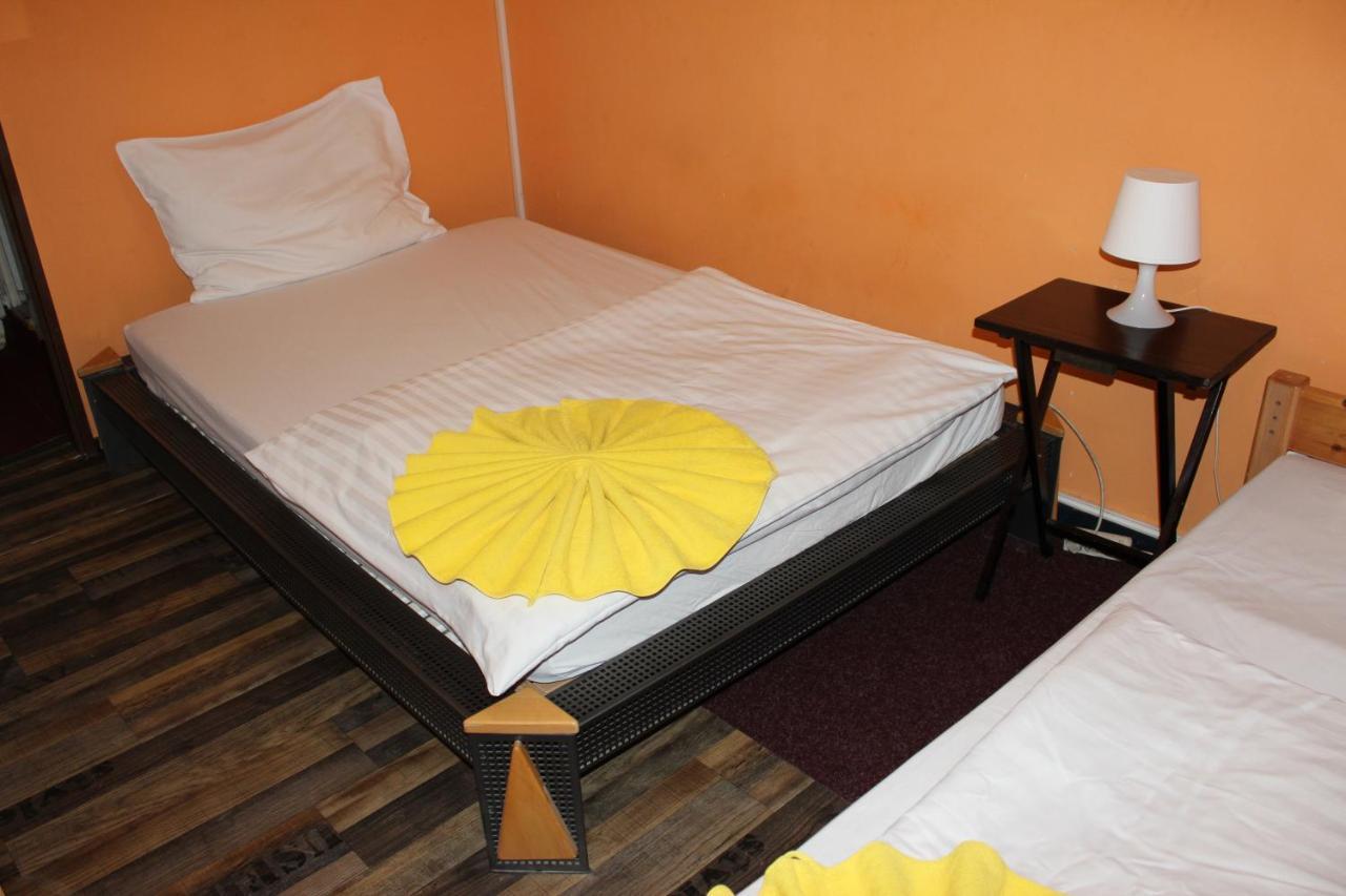Hotel Praha Club Bed & Breakfast Bagian luar foto
